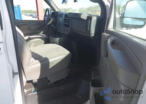 2015 GMC Savana 2500 Work Van z USA, uszkodzony, nr VIN 1GTW7FCFXF1907155